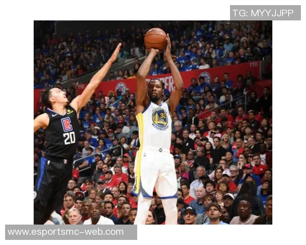 维拉纽瓦谈保罗离队后快船逆转局势的关键因素与影响