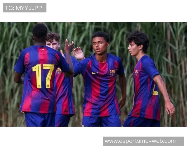 克鲁伊维特称若为巴萨主帅将续约莱万一年看重其经验与能力