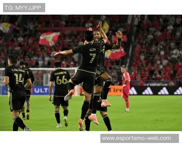 埃利奥特不考虑加盟美职联若利物浦出价合理将积极争取